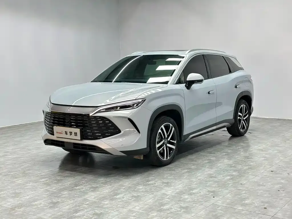 BYD L DM-i — фото 1