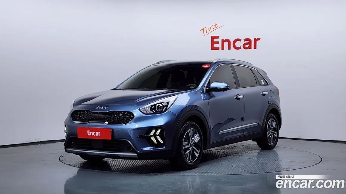 Kia Niro — фото 1