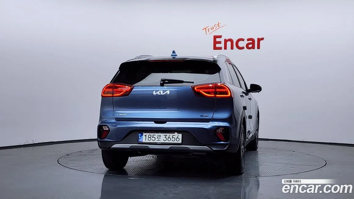 Kia Niro — фото 10