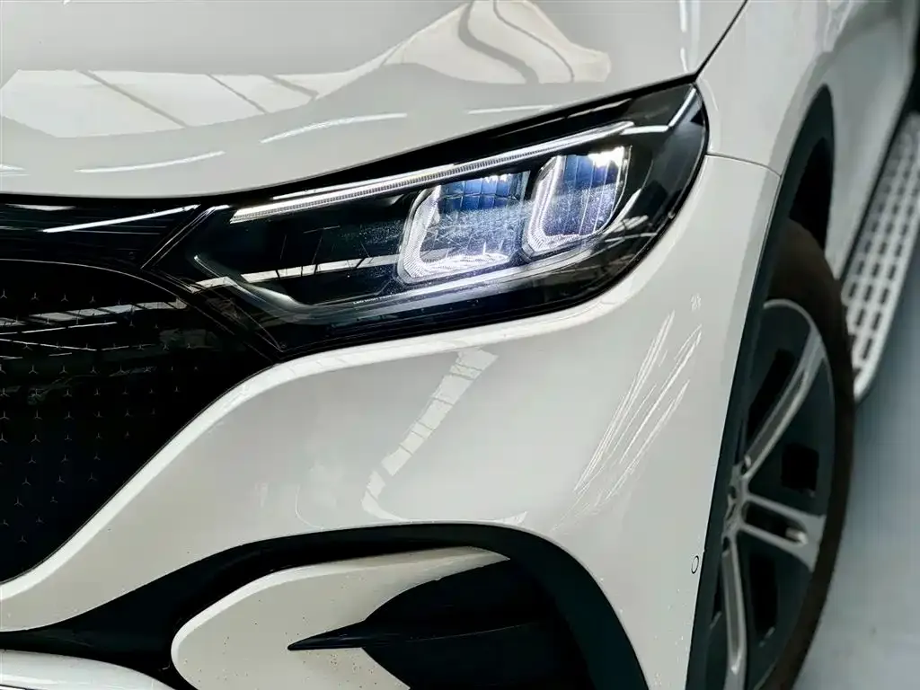 Mercedes-Benz EQE SUV — фото 2