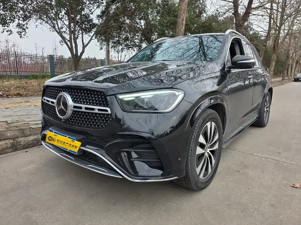 Mercedes-Benz GLE — фото 1
