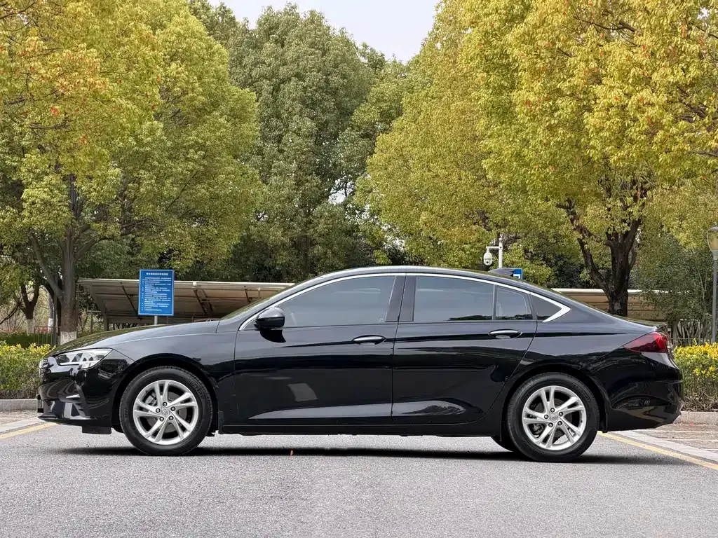 Buick Regal — фото 5