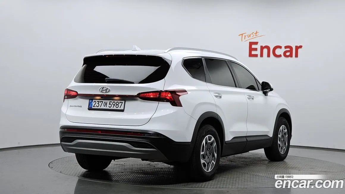Hyundai Santafe — фото 2