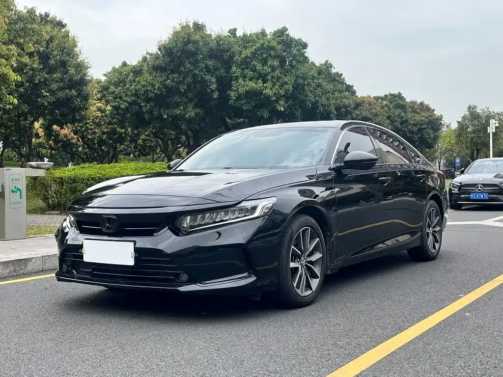 Honda Inspire — фото 1