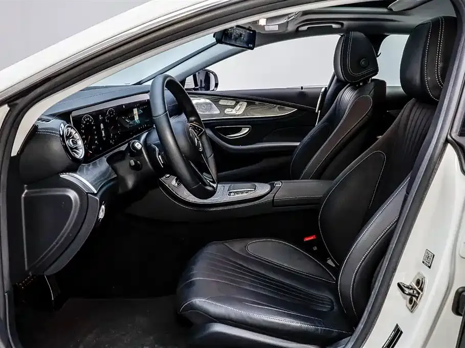 Mercedes-Benz CLS — фото 10