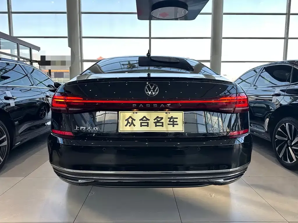 Volkswagen Passat — фото 3
