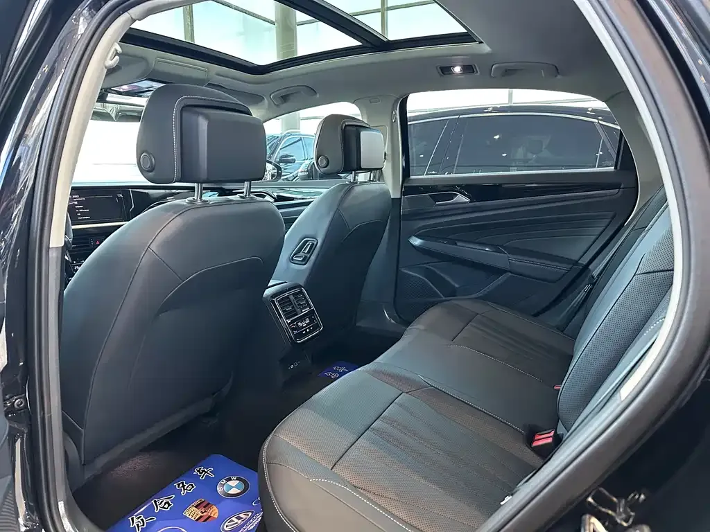 Volkswagen Passat — фото 4