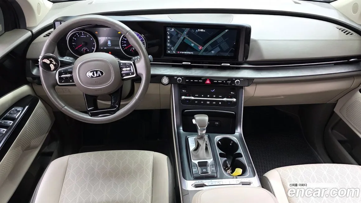 Kia Carnival — фото 4