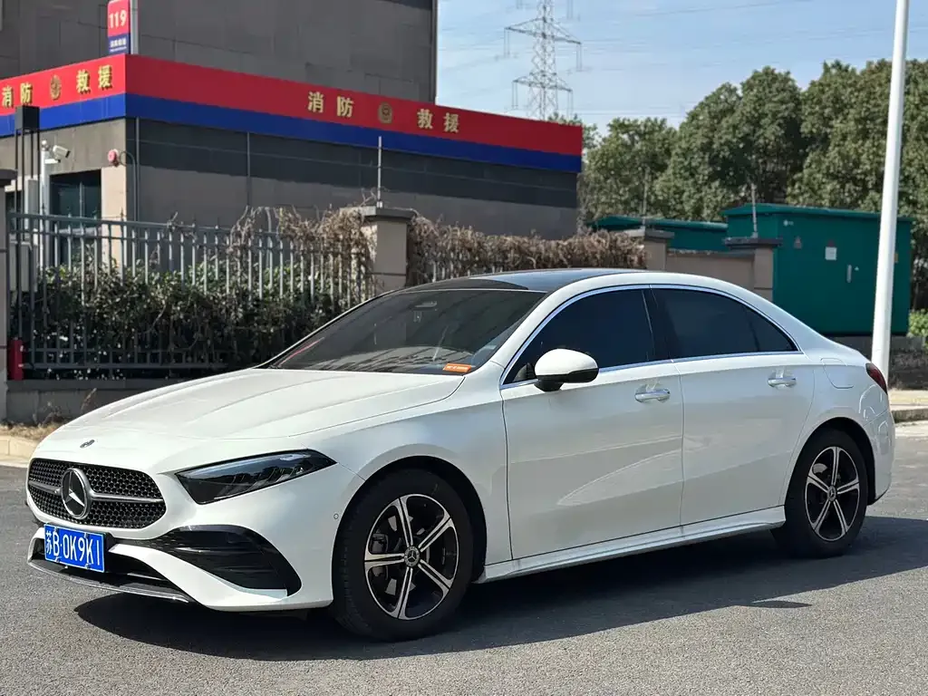 Mercedes-Benz A-Class — фото 1
