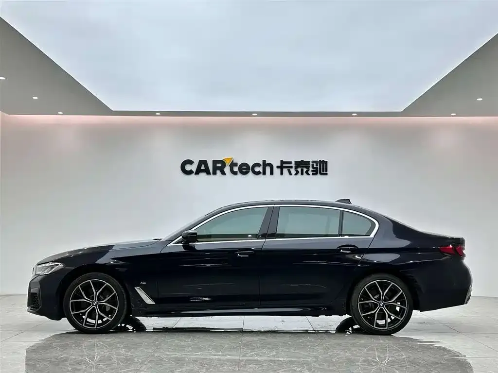 BMW 5 Series — фото 5