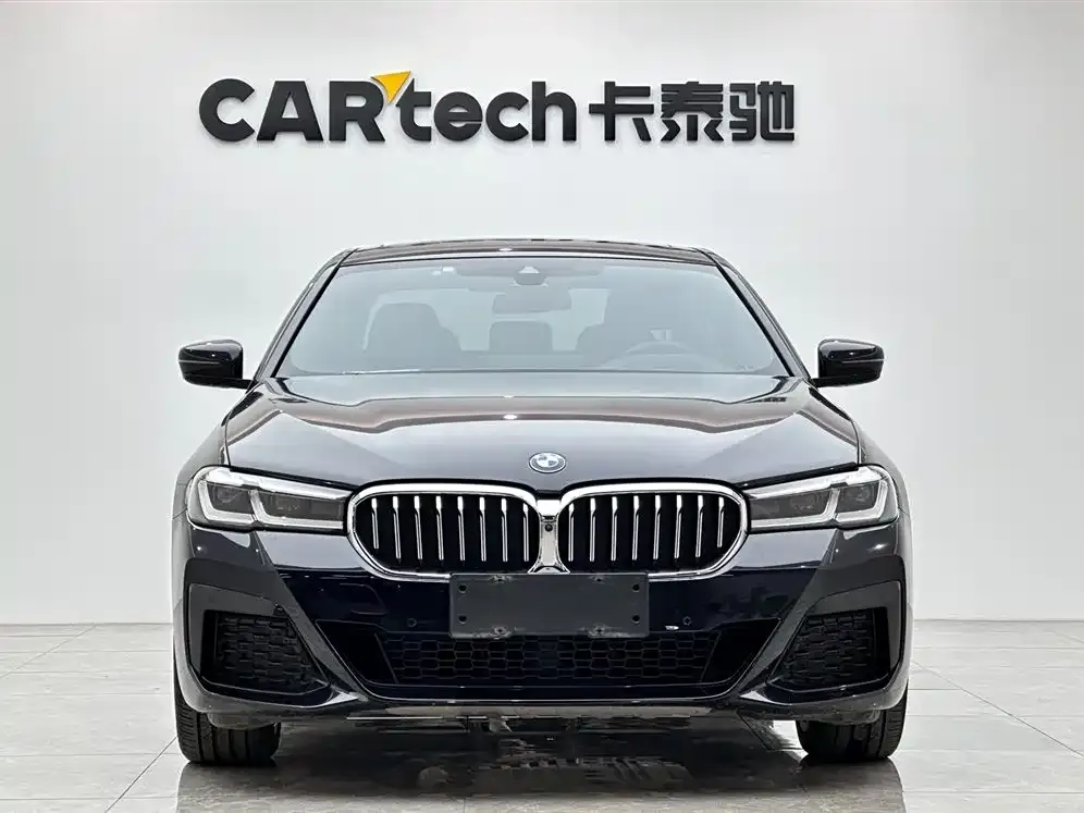 BMW 5 Series — фото 4