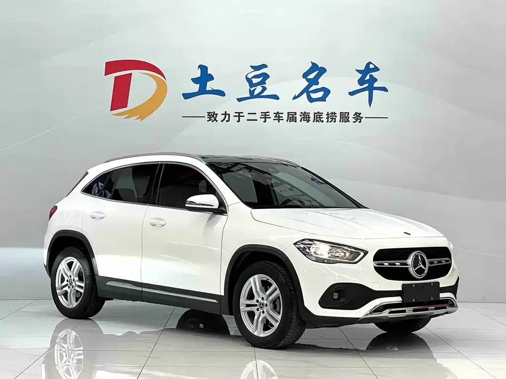 Mercedes-Benz GLA — фото 7