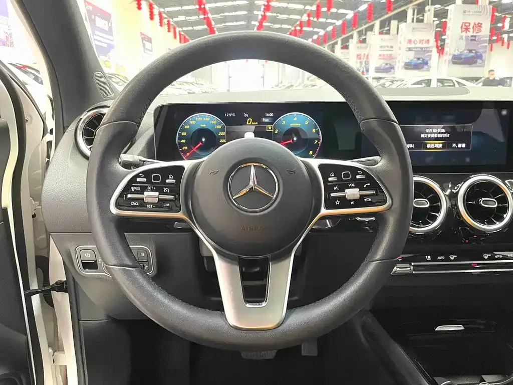 Mercedes-Benz GLA — фото 4