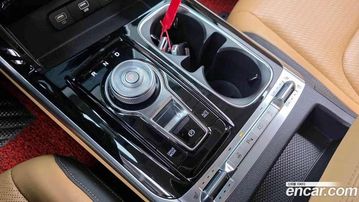 Kia Carnival — фото 10