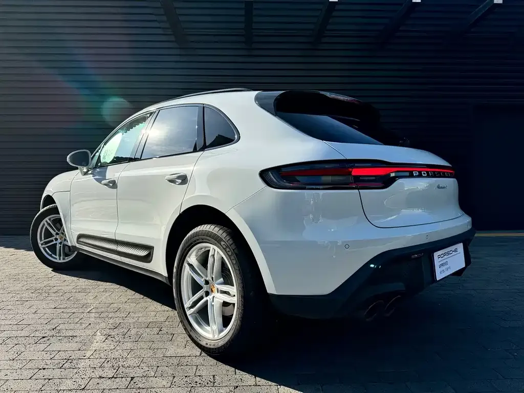 Porsche Macan — фото 6