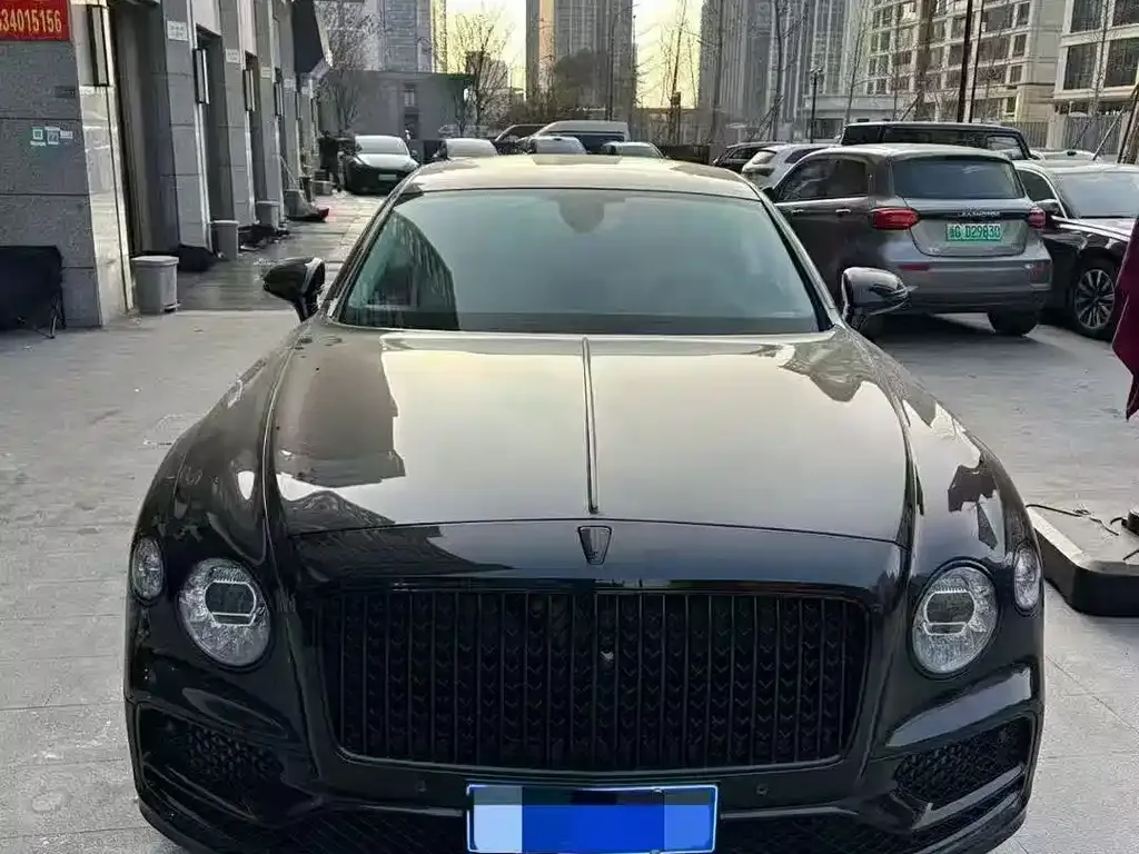 Bentley Flying Spur — фото 4