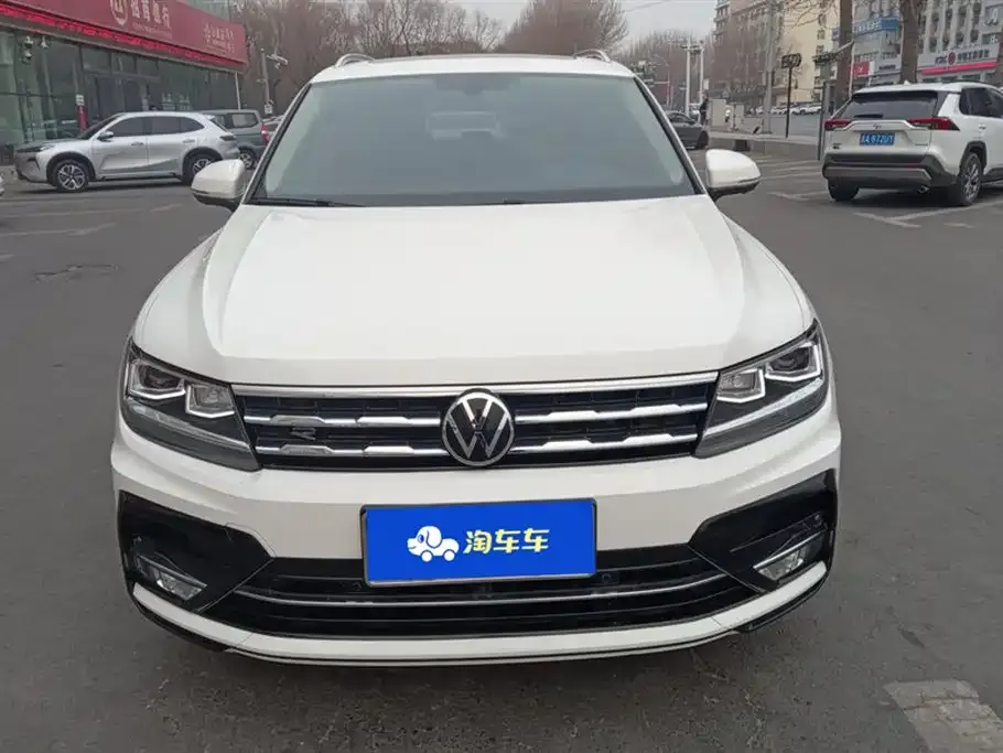Volkswagen Tiguan L — фото 2