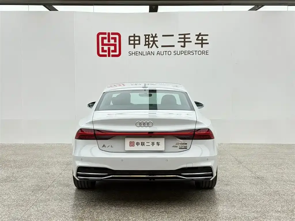 Audi A7L — фото 8