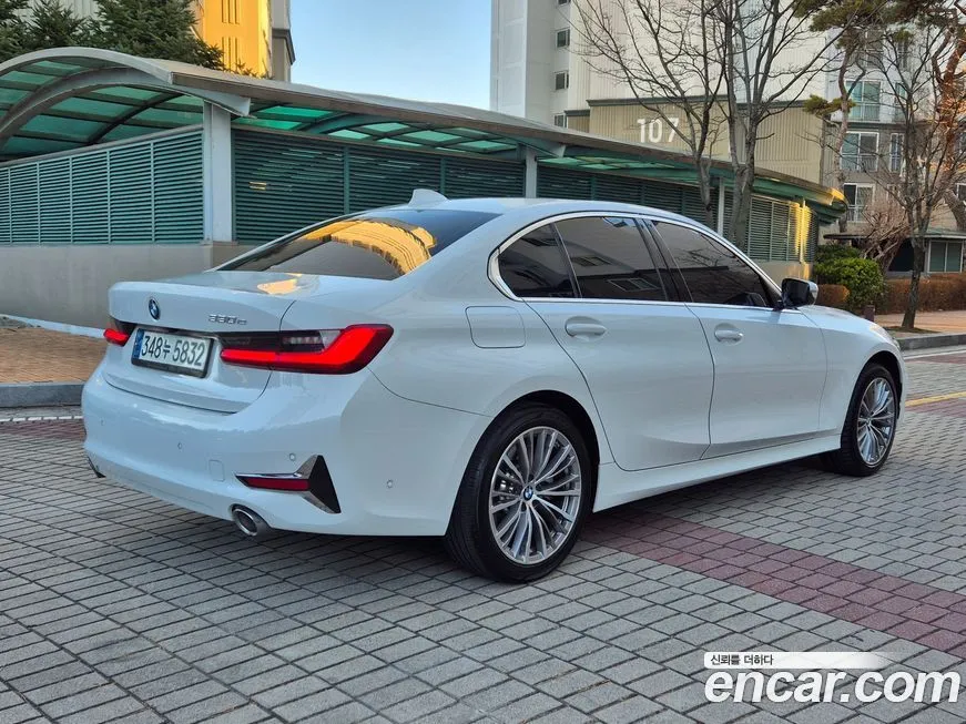 BMW 3-Series — фото 10