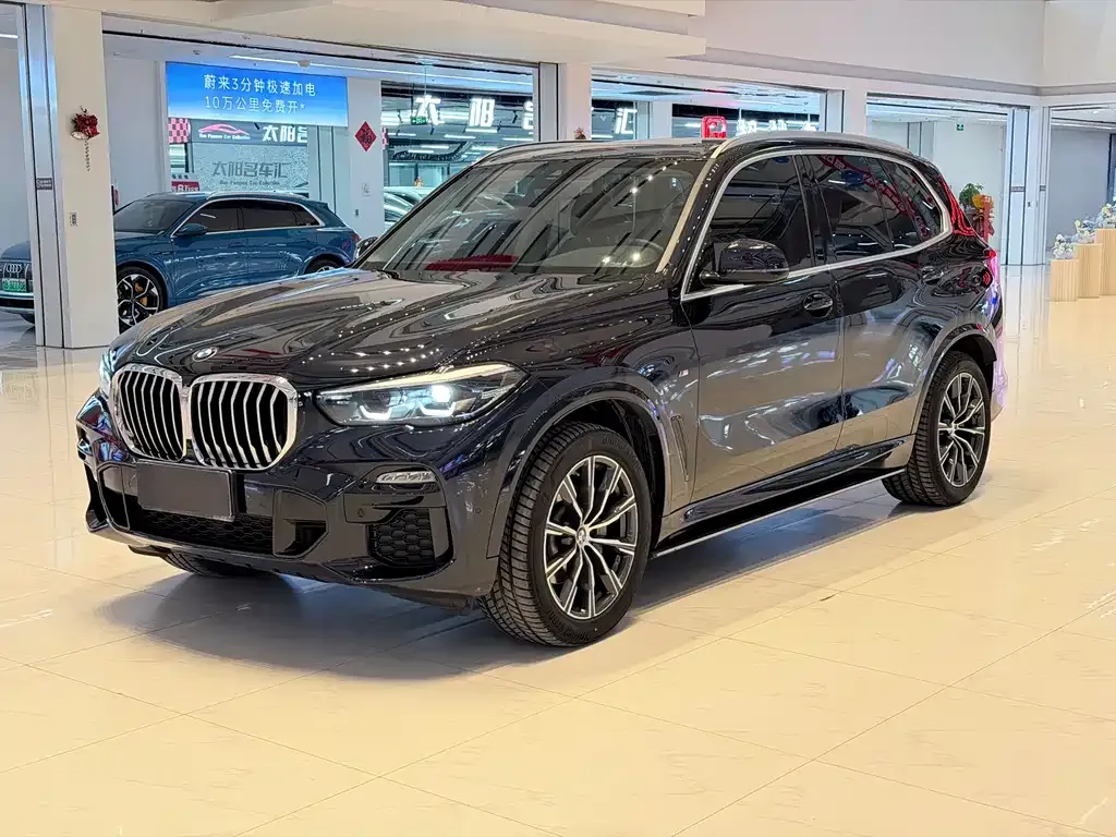 BMW X5 (Import) — фото 1