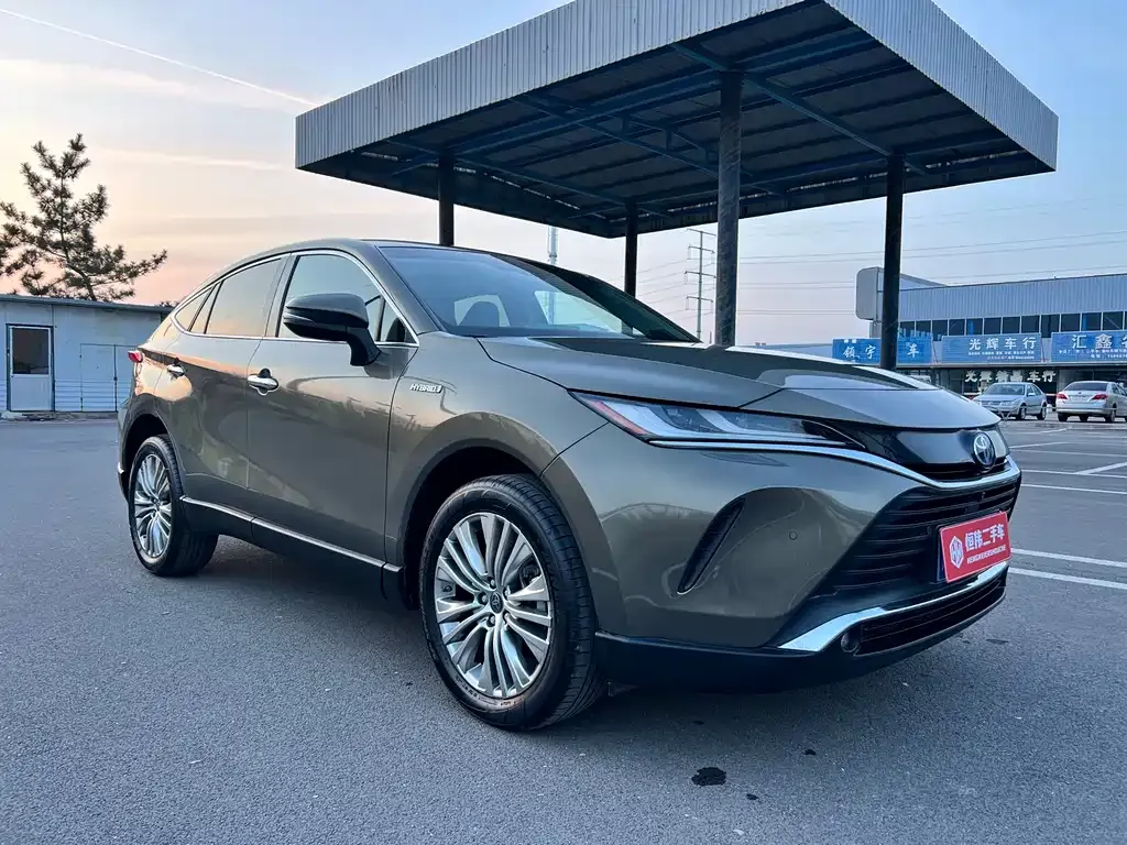 Toyota Harrier — фото 10