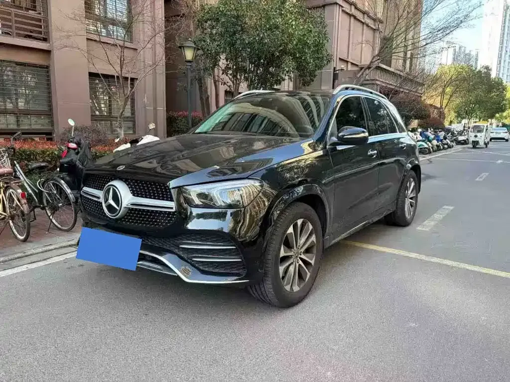 Mercedes-Benz GLE — фото 1