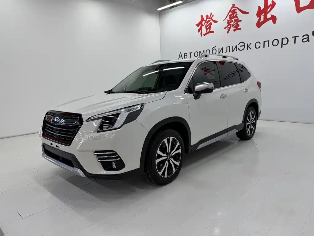 Subaru Forester — фото 1