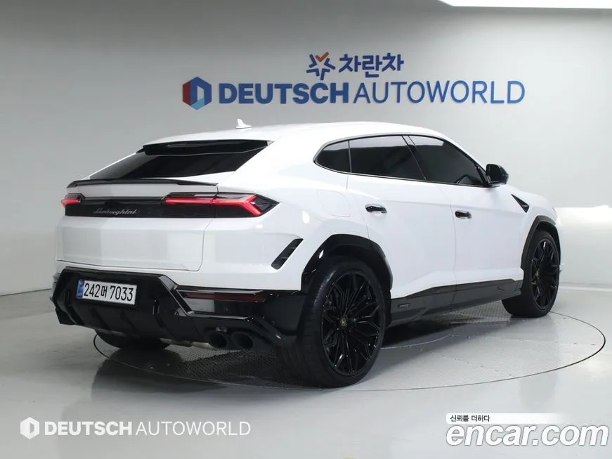 Lamborghini Urus — фото 2