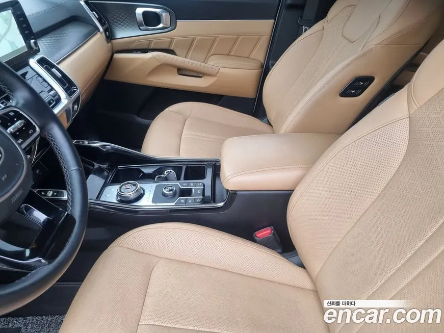 Kia Sorento — фото 9