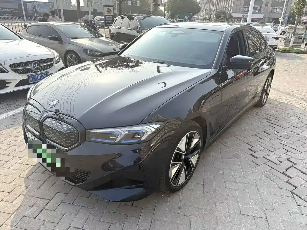 BMW i3 — фото 1