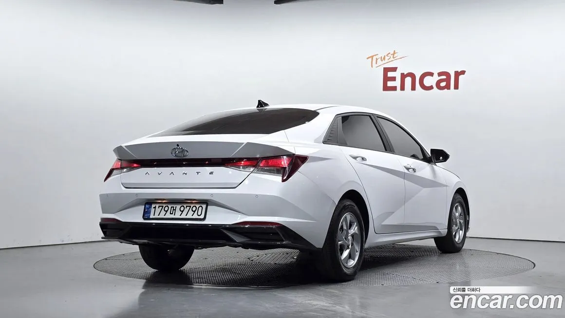 Hyundai AVANTE — фото 7