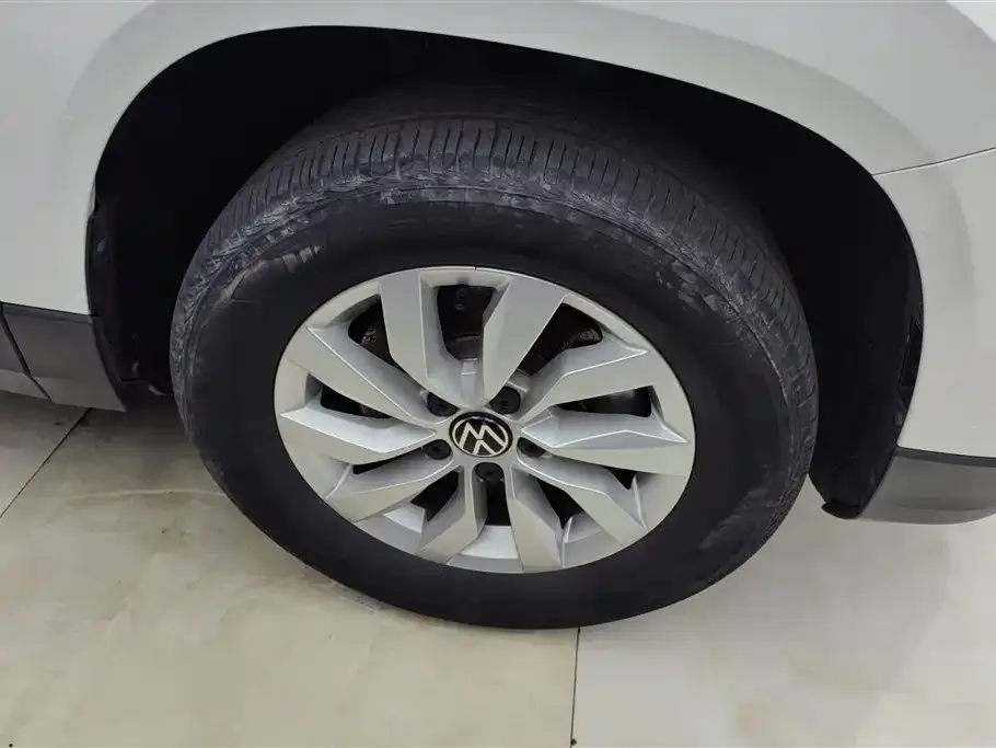 Volkswagen Tharu — фото 2