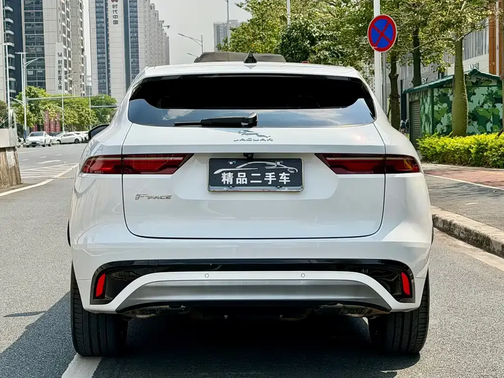 Jaguar F-PACE — фото 7