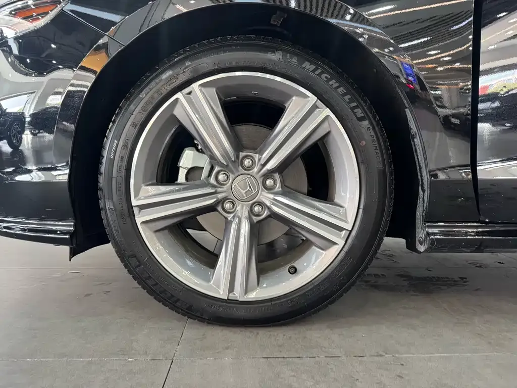 Honda Accord — фото 5