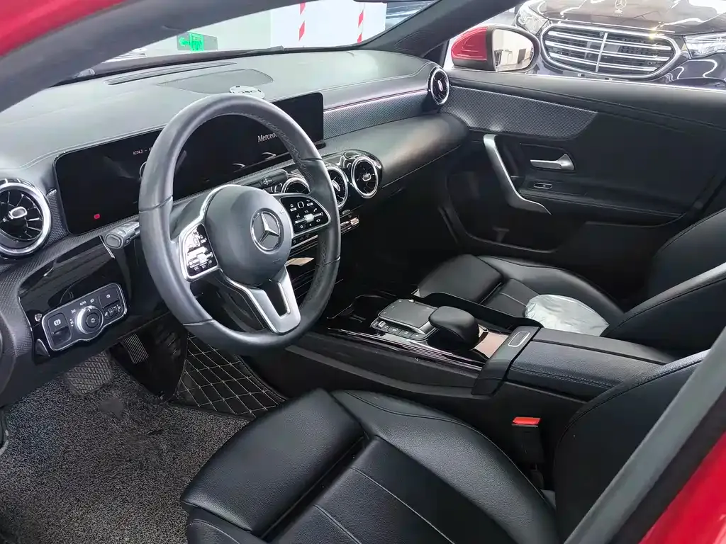 Mercedes-Benz A-Class — фото 10