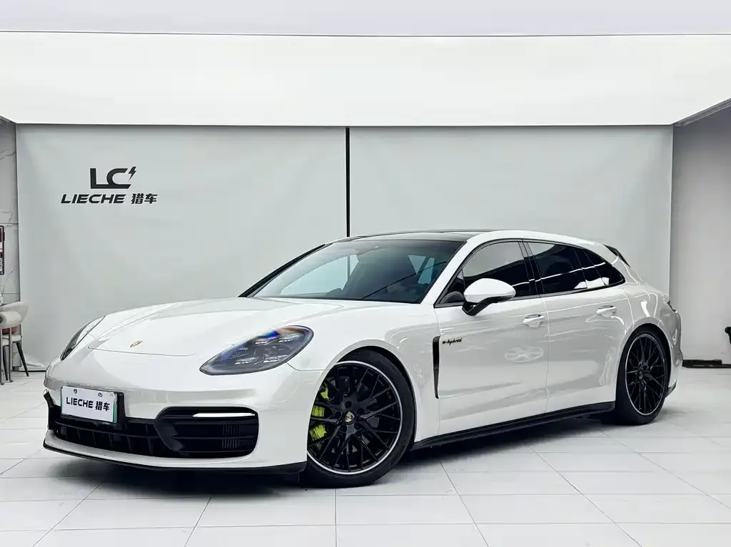 Porsche Panamera Hybrid — фото 1