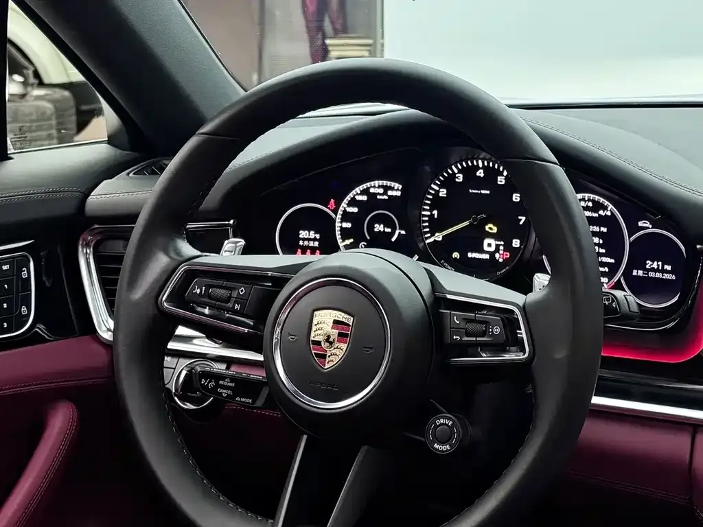 Porsche Panamera Hybrid — фото 3