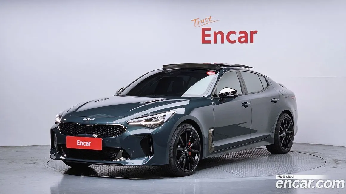 Kia Stinger — фото 1