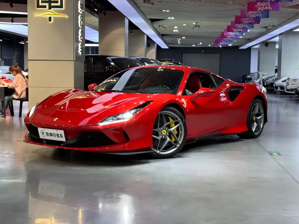 Ferrari F8 — фото 1