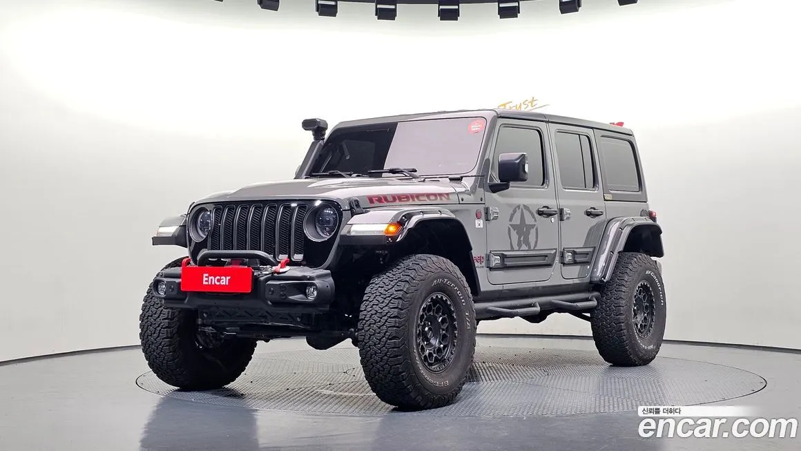 Jeep Wrangler — фото 1