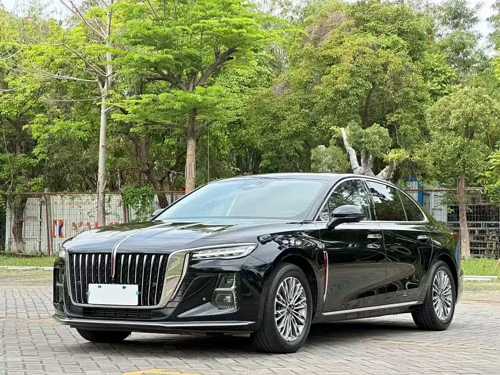 Hongqi H5 — фото 1