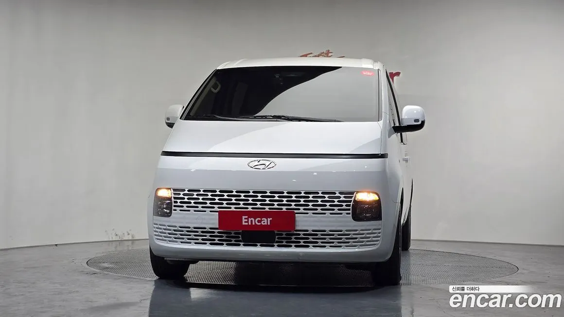 Hyundai Staria — фото 3