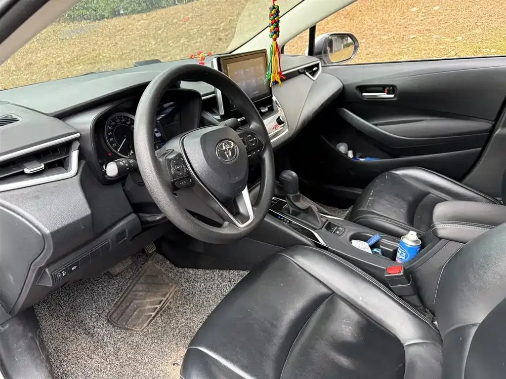 Toyota Corolla — фото 9