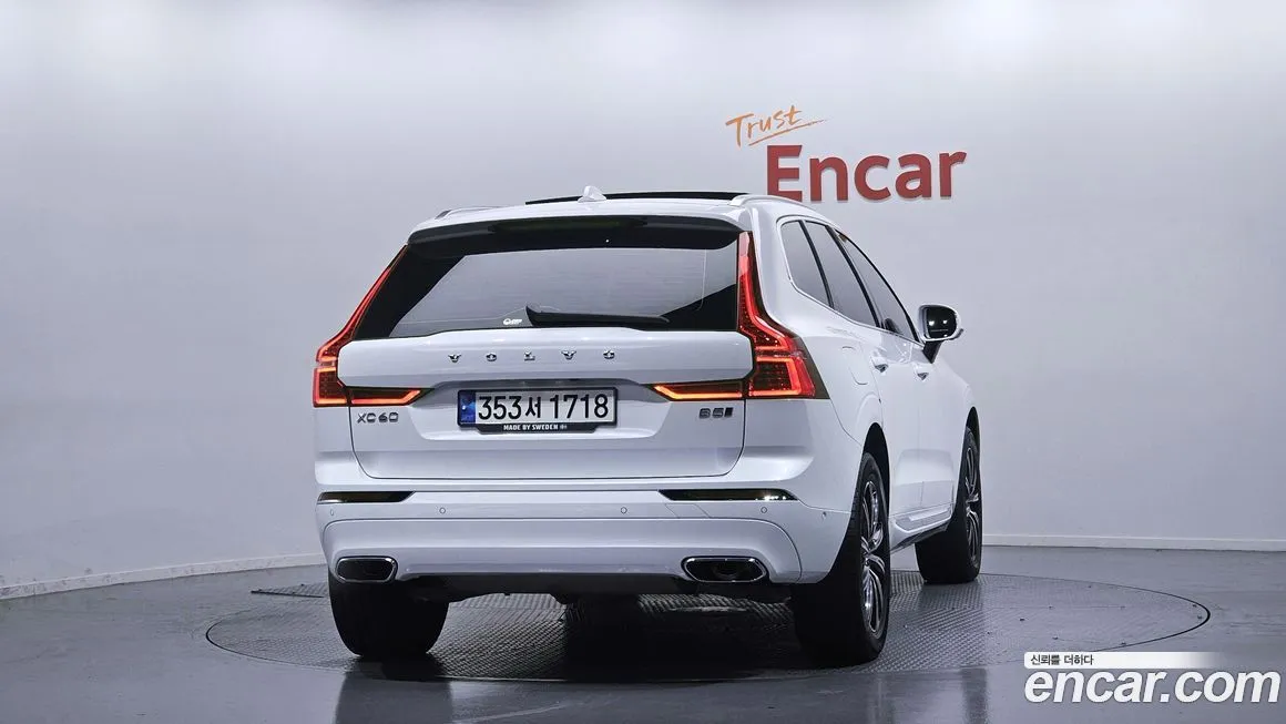 Volvo XC60 — фото 3