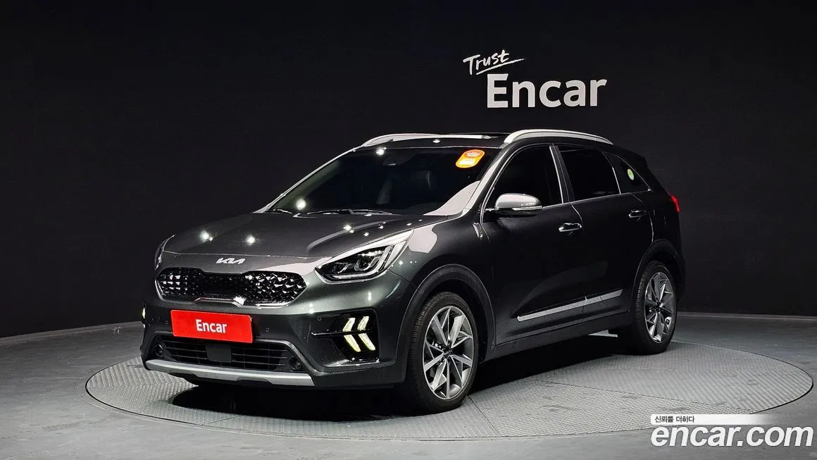 Kia Niro — фото 1