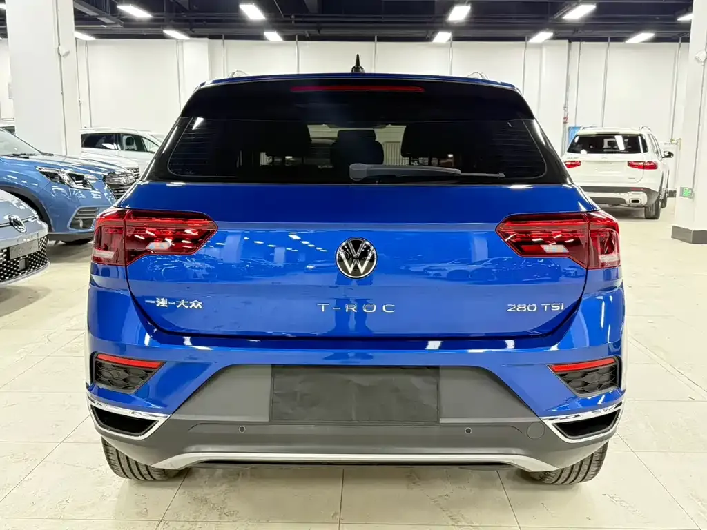 Volkswagen T-Roc — фото 4