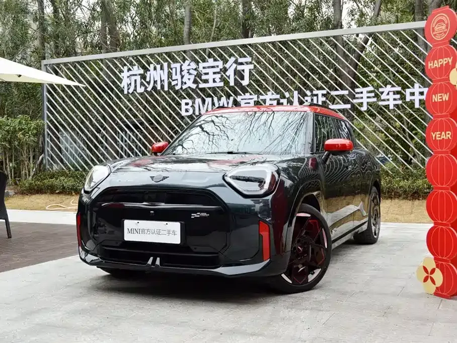 MINI Aceman JCW Electric — фото 1