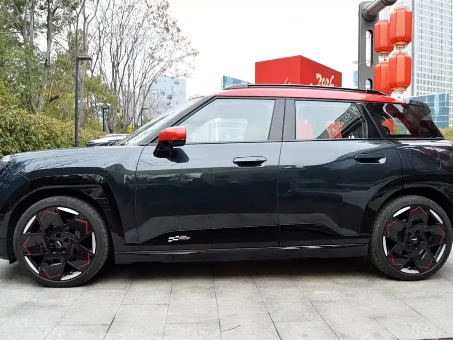 MINI Aceman JCW Electric — фото 3