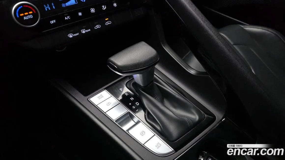 Hyundai AVANTE — фото 3