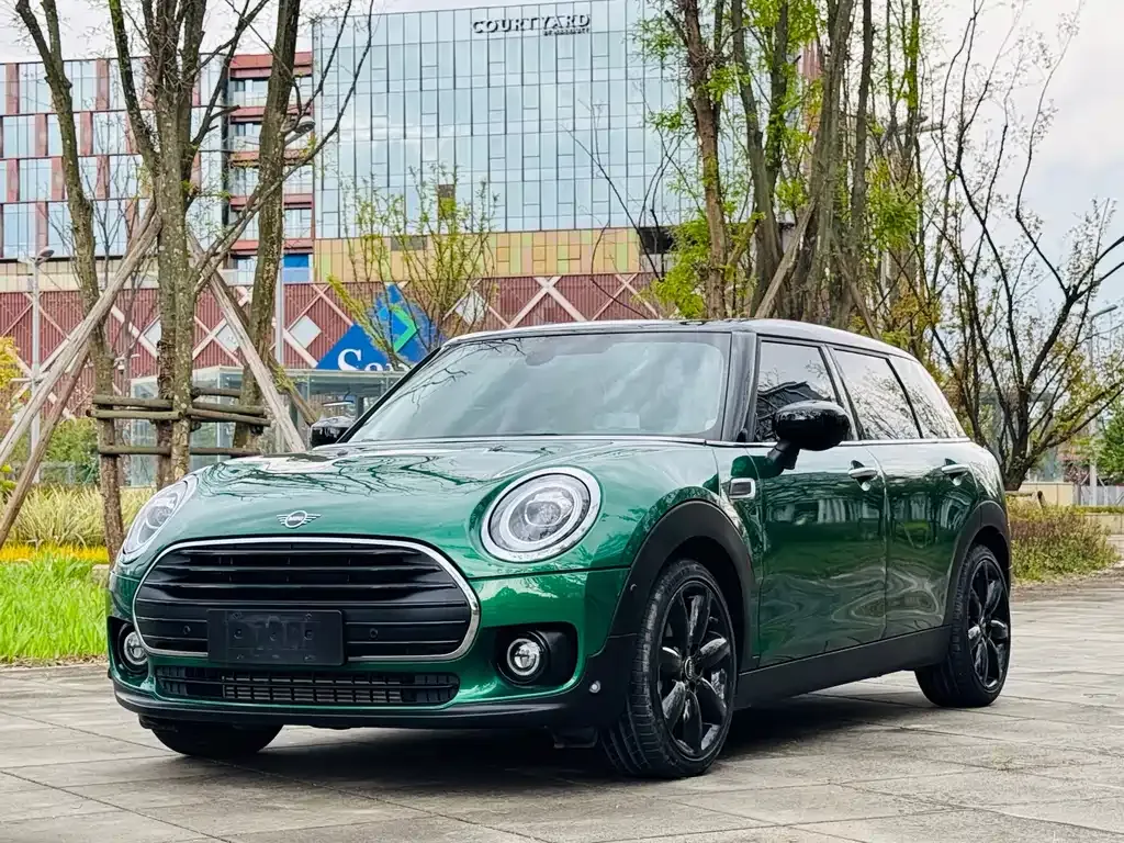 MINI Clubman — фото 1